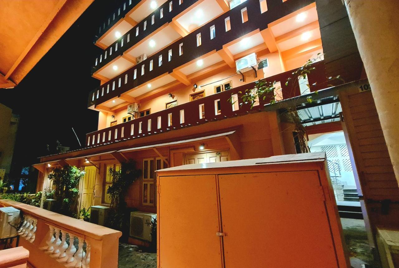 French Villa Pondicherry Exterior photo