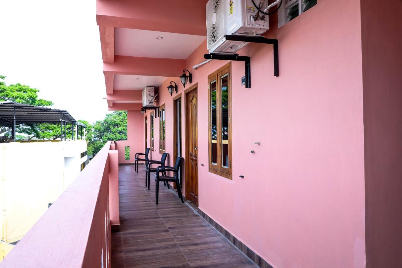 French Villa Pondicherry Exterior photo