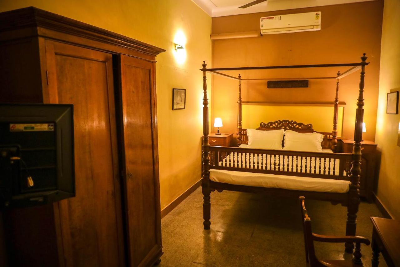French Villa Pondicherry Exterior photo