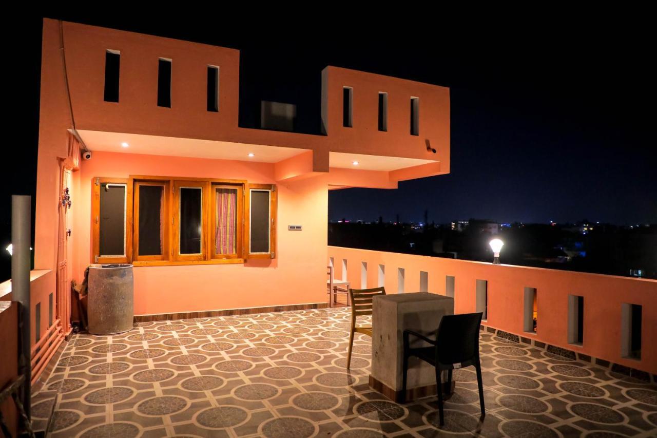 French Villa Pondicherry Exterior photo
