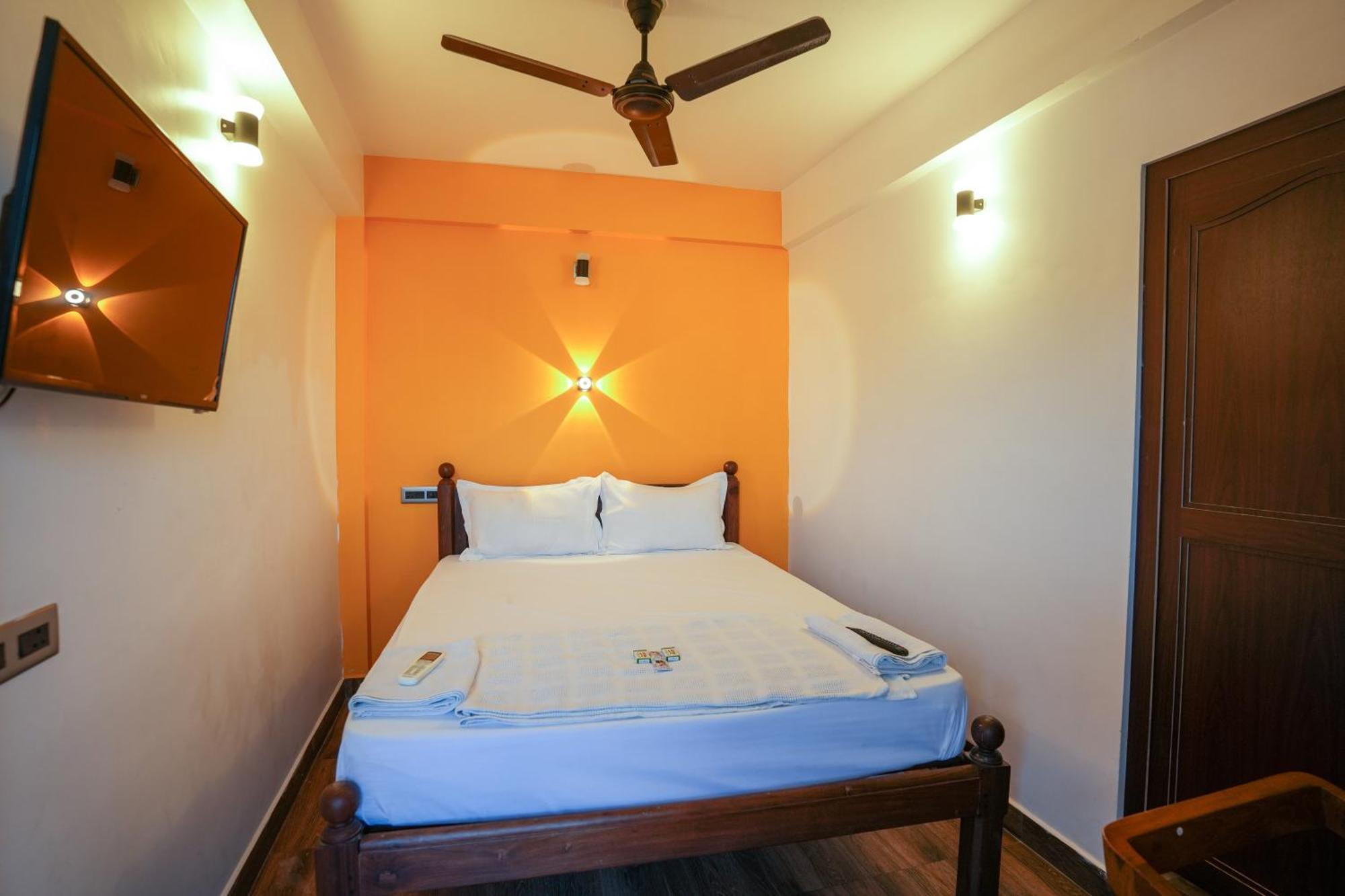 French Villa Pondicherry Exterior photo