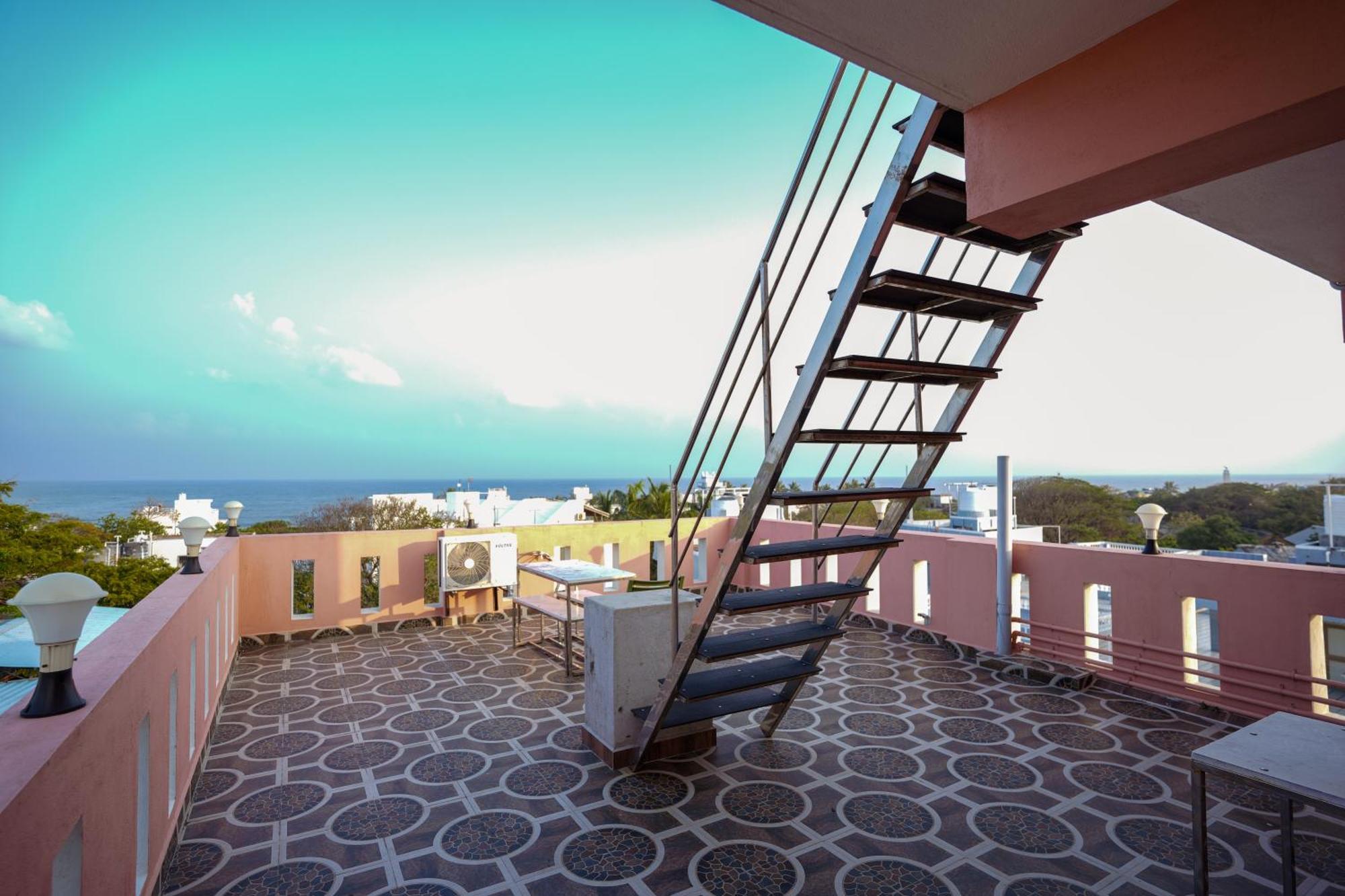 French Villa Pondicherry Exterior photo