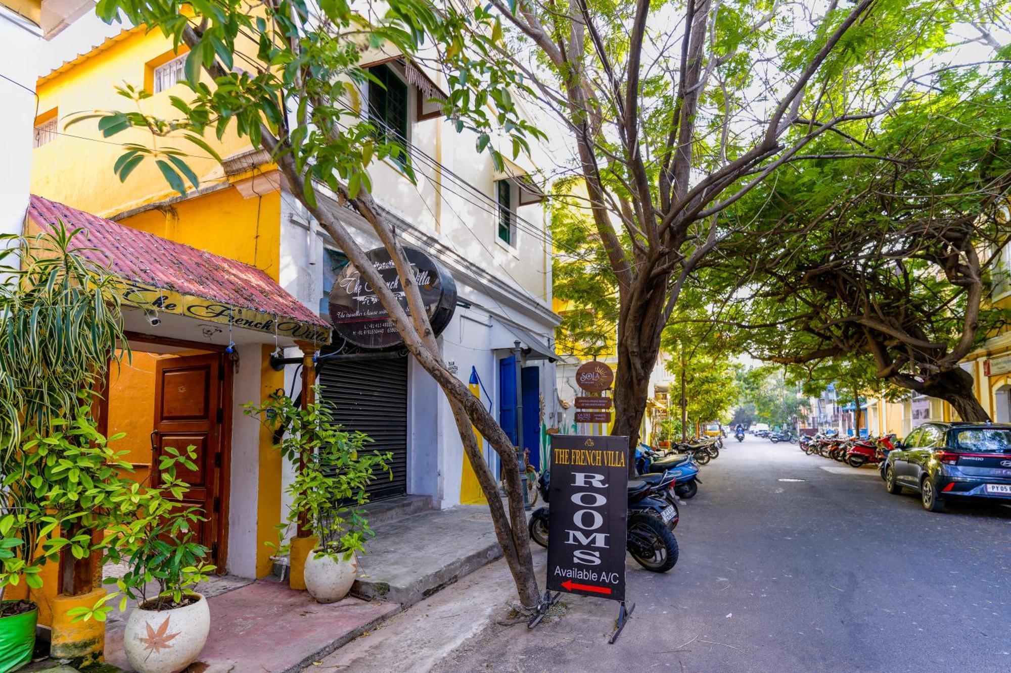 French Villa Pondicherry Exterior photo