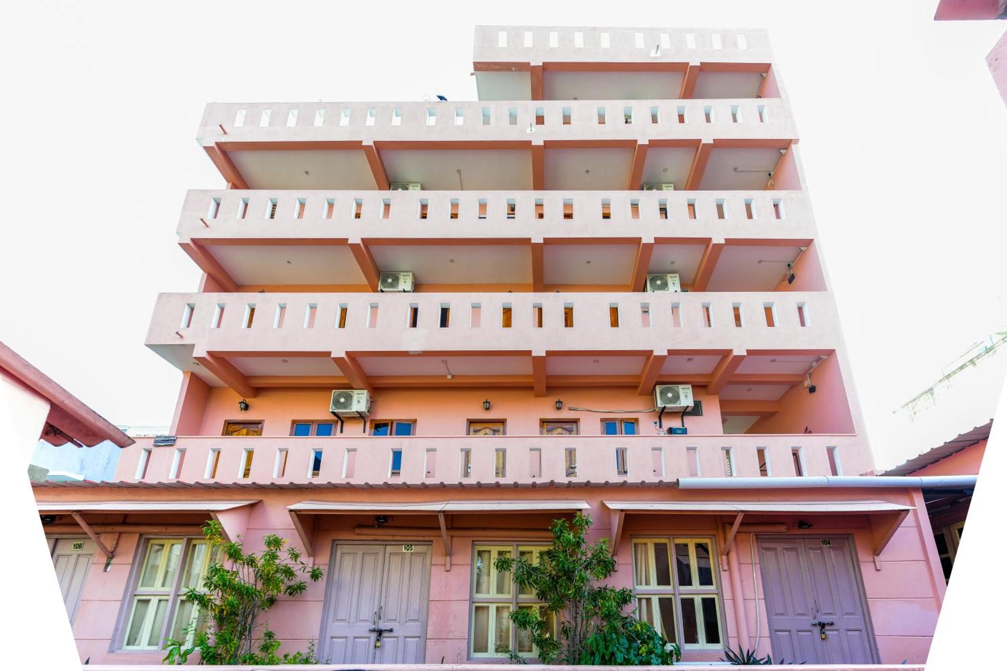 French Villa Pondicherry Exterior photo
