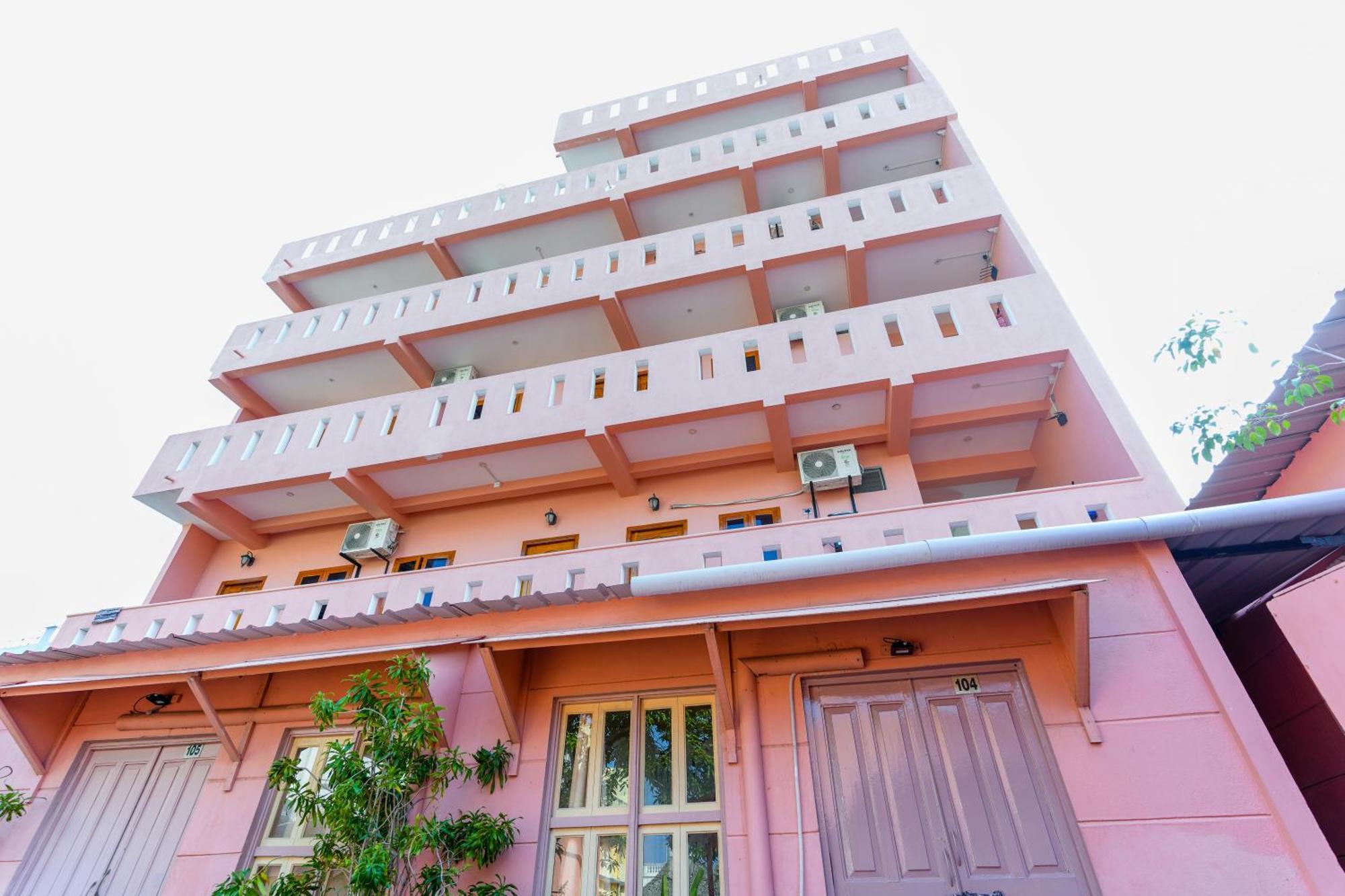 French Villa Pondicherry Exterior photo