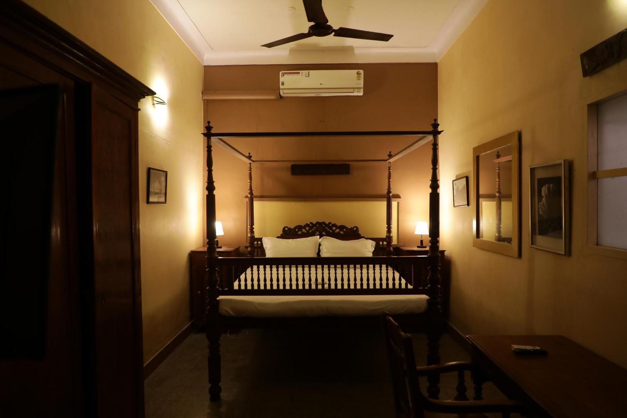 French Villa Pondicherry Exterior photo