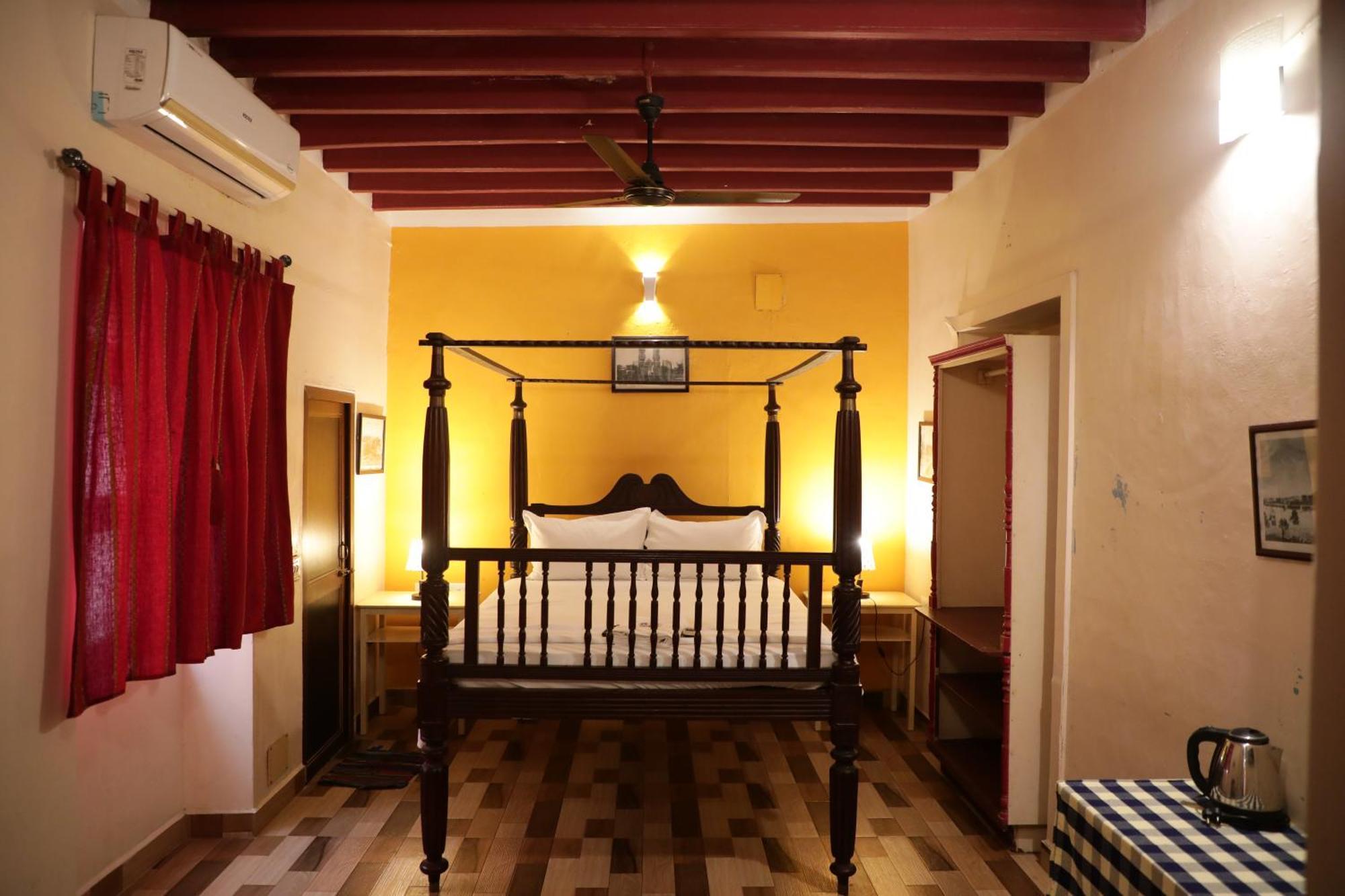 French Villa Pondicherry Exterior photo