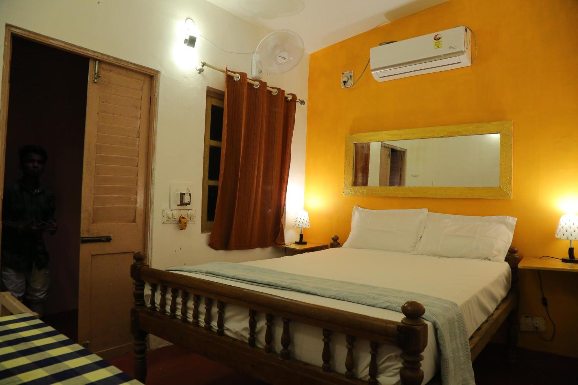 French Villa Pondicherry Exterior photo