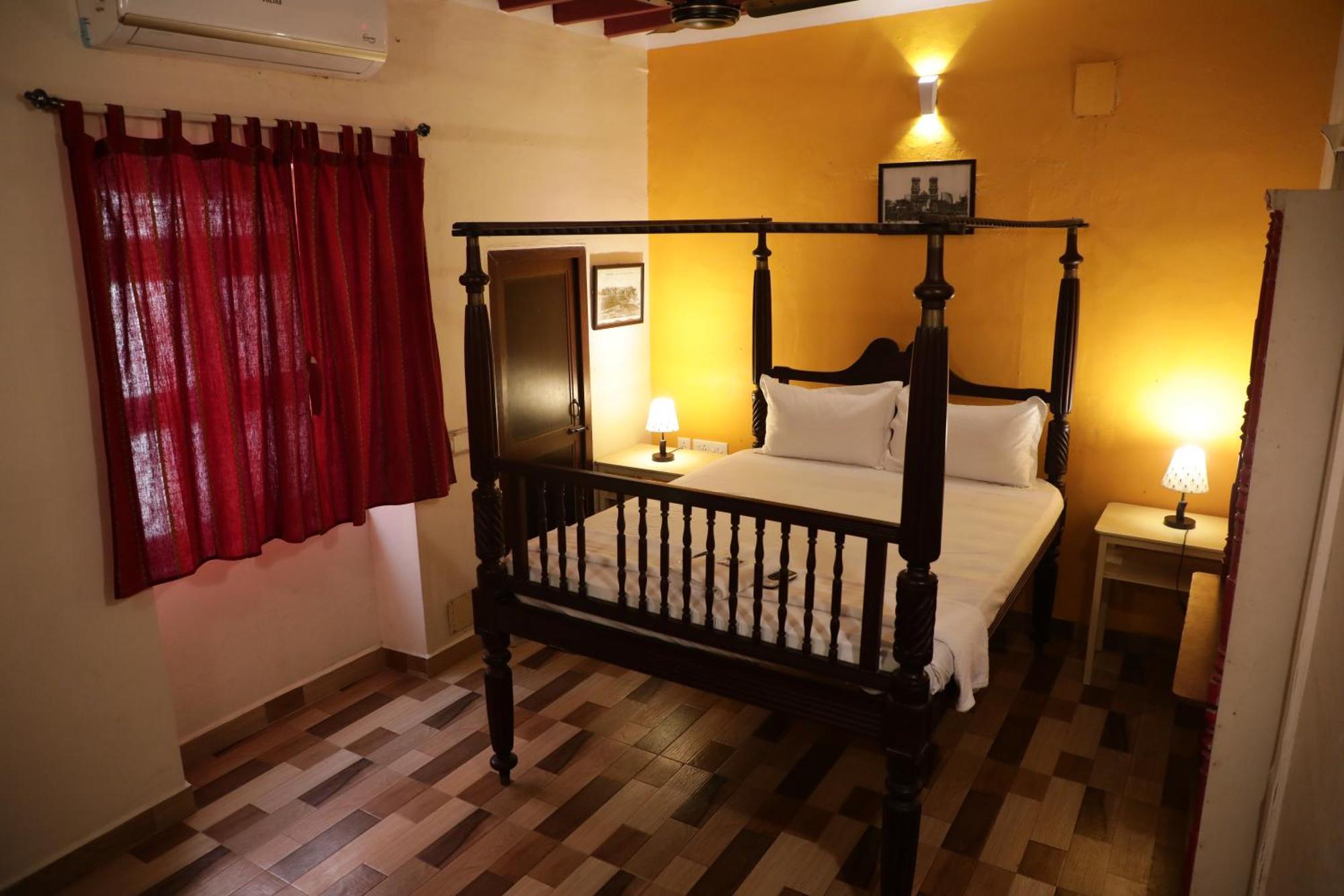 French Villa Pondicherry Exterior photo