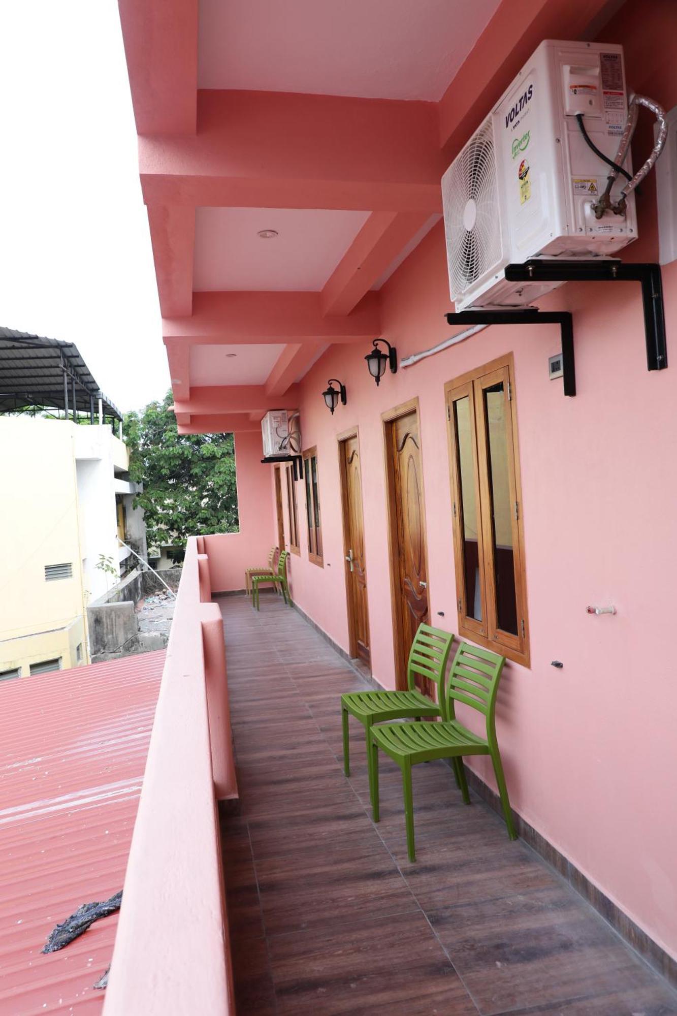 French Villa Pondicherry Exterior photo